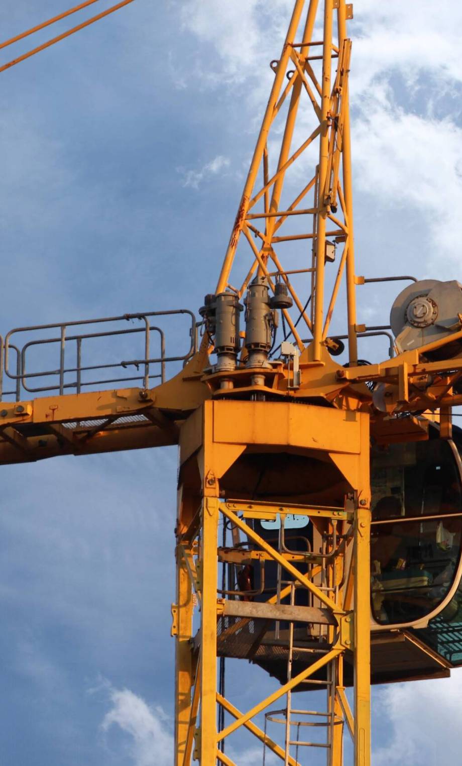 Industrial crane construction Industrial crane construction.